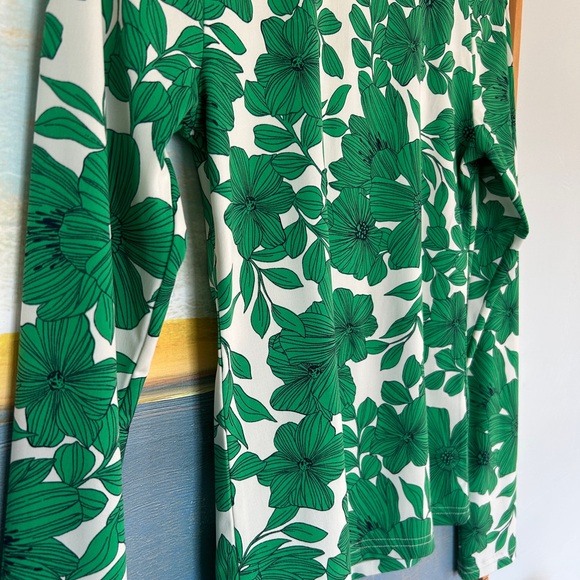 J. Crew Green Leaf Print Top - Picture 2 of 4